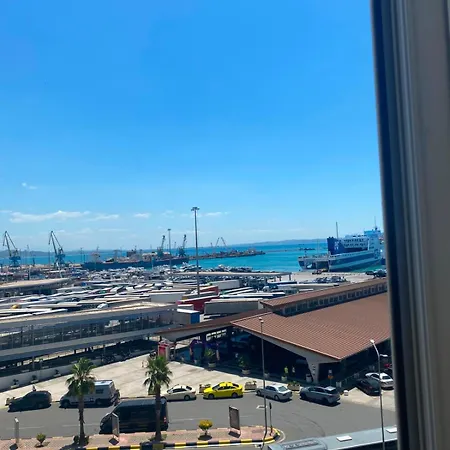 Port * Durres
